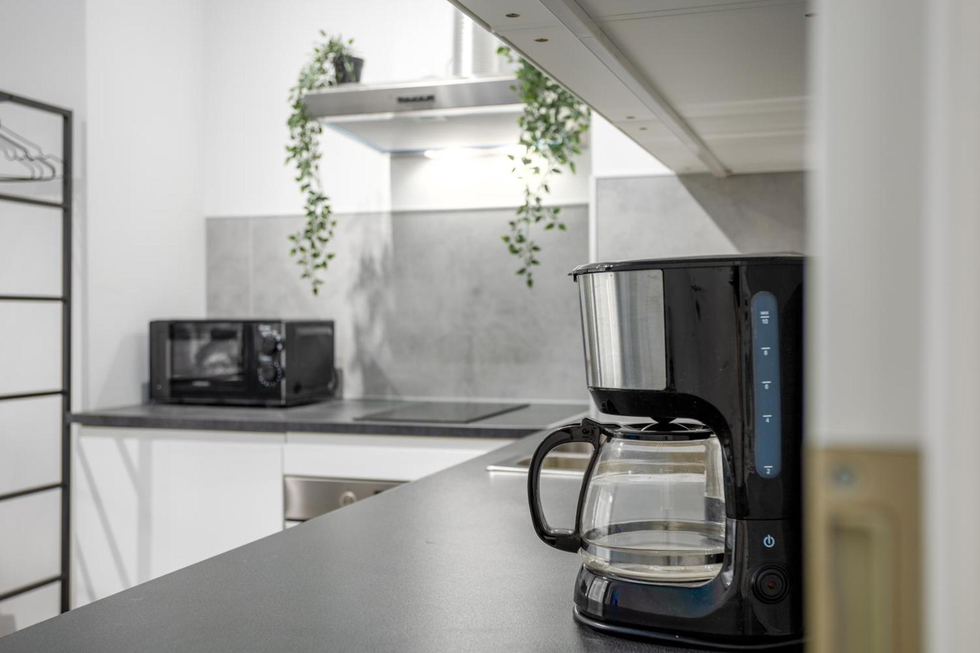 New Tranquil Apartments With Free Parking Budapest Exteriör bild